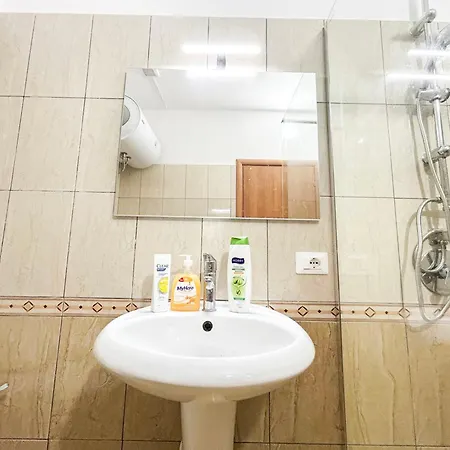 2 Bedroom 980 Apartment *