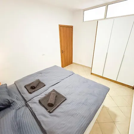 Apartment 2 Bedroom 980