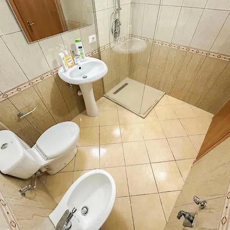 2 Bedroom 980 Apartment