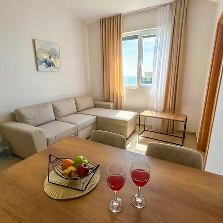 Apartment 2 Bedroom 980