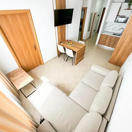 2 Bedroom 980