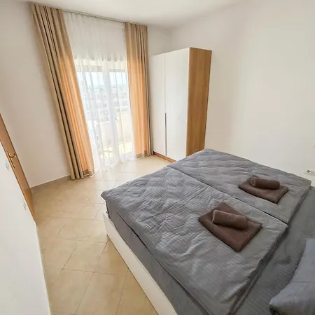 Apartment 2 Bedroom 980